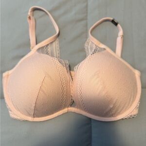 Victoria's Secret Light Pink Lace-Trim Padded Bra